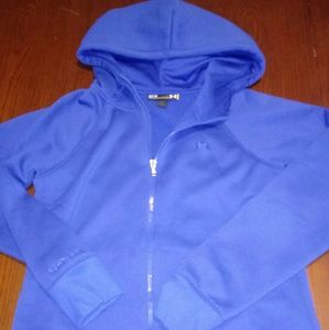 Women medium UA sweatshirt